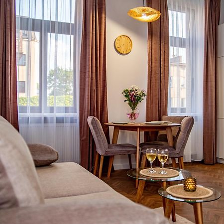 Apartments Czestochowa - Sloneczna Kamienica Buitenkant foto