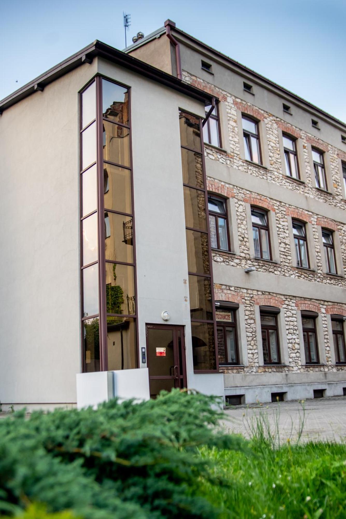 Apartments Czestochowa - Sloneczna Kamienica Buitenkant foto